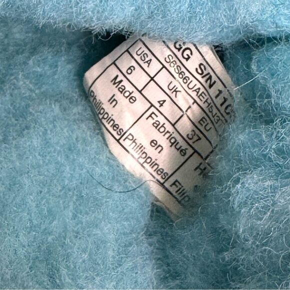 UGG Dakota Moccasin Slippers in clear water 6 women’s - Picture 6 of 6